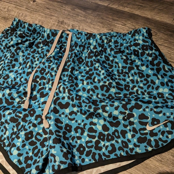 Shorts Nike - Picture 3 of 4